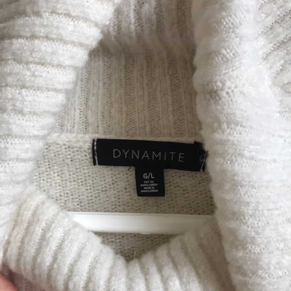 Dynamite Cozy turtle neck sweater - Picture 2 of 3